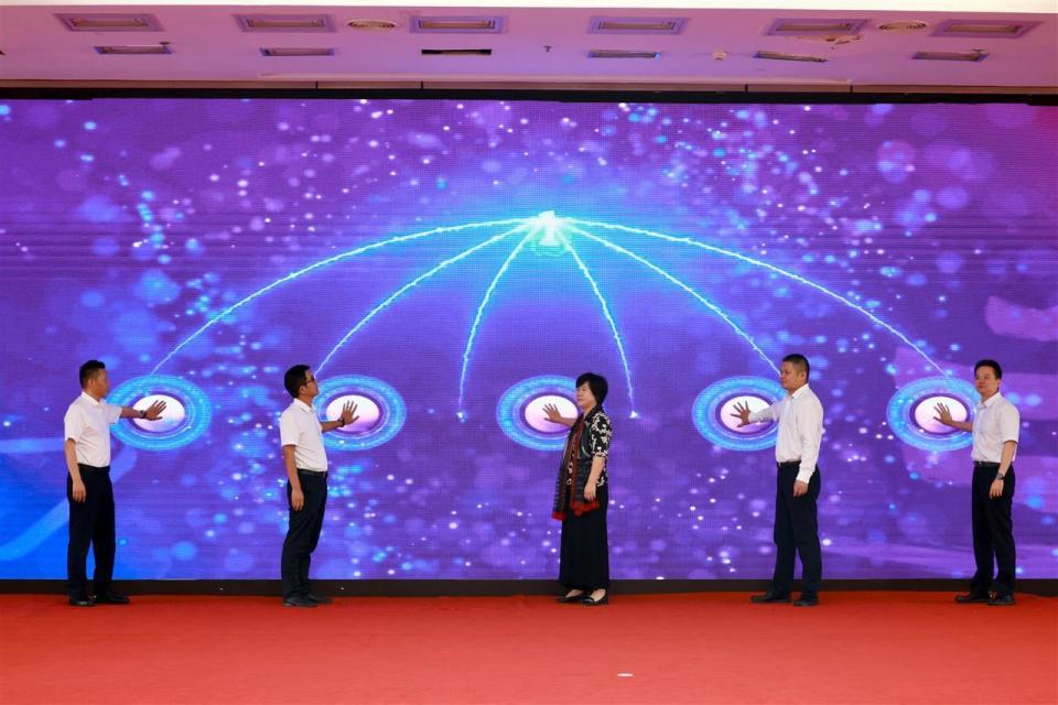 IYQ, 决赛日套票, whuLY